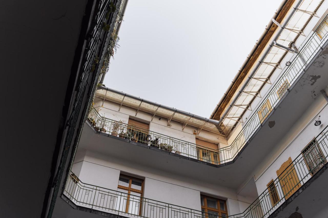 Szasz Apartment Villa 2 next to Buda Castle district Budapest Esterno foto