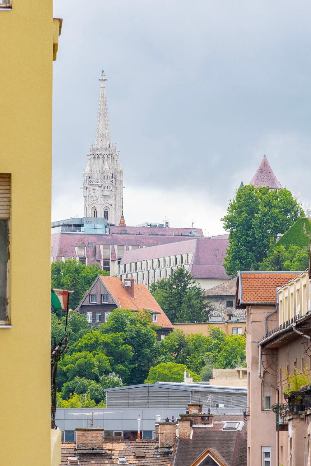 Szasz Apartment Villa 2 next to Buda Castle district Budapest Esterno foto