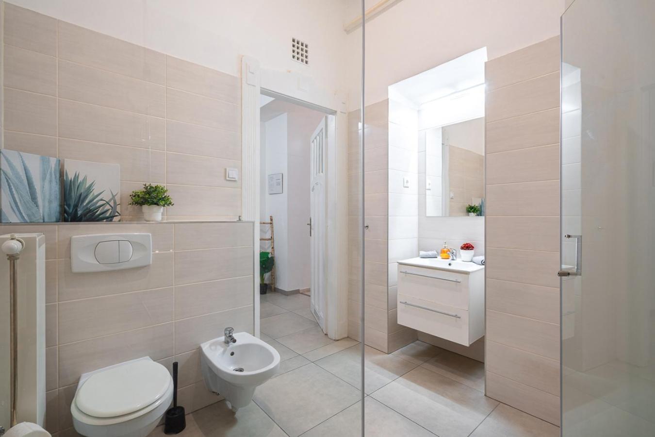 Szasz Apartment Villa 2 next to Buda Castle district Budapest Esterno foto