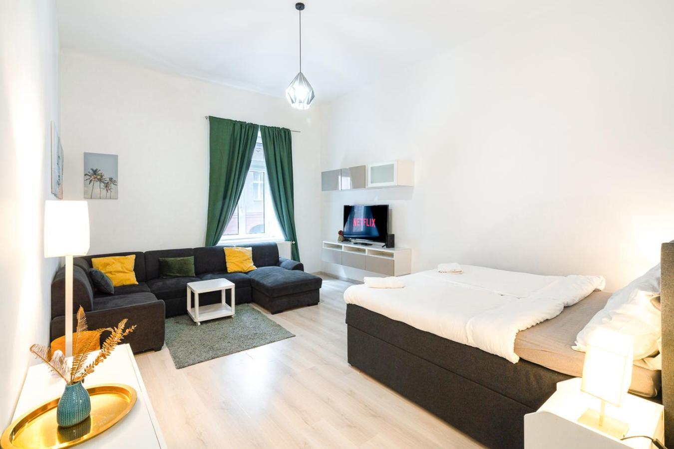 Szasz Apartment Villa 2 next to Buda Castle district Budapest Esterno foto